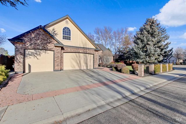 2297 N Chandra Way, Meridian, ID 83642