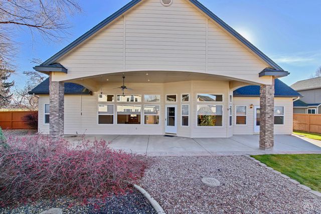 2297 N Chandra Way, Meridian, ID 83642