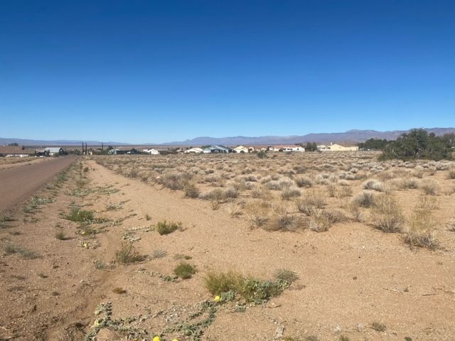 7535 E Cayuse Drive, Kingman, AZ 86401