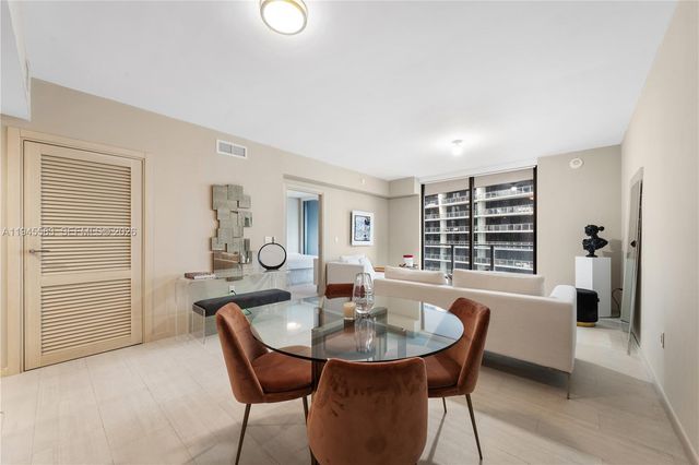 1000 Brickell Plz 4103, Miami, FL 33131