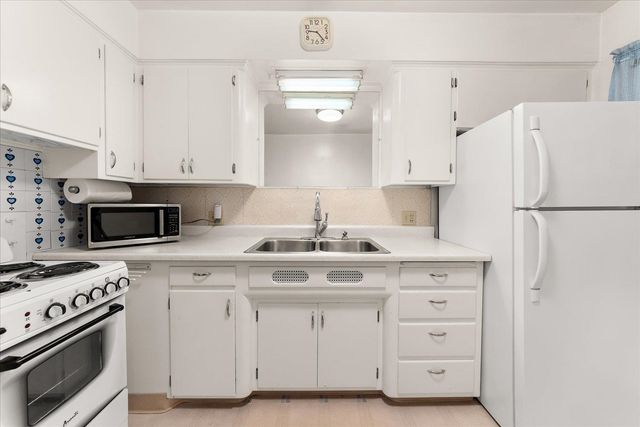 611 E 23rd Ave, Spokane, WA 99203