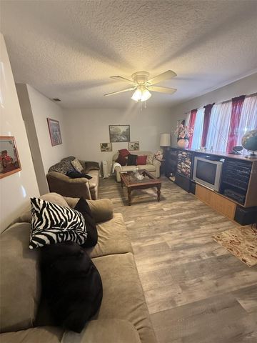 719 E GEORGIA AVENUE, Deland, FL 32724