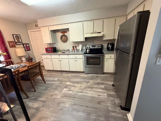 719 E GEORGIA AVENUE, Deland, FL 32724