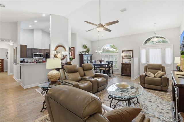 7232 N Ripley Drive, Dunnellon, FL 34433