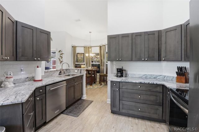 7232 N Ripley Drive, Dunnellon, FL 34433