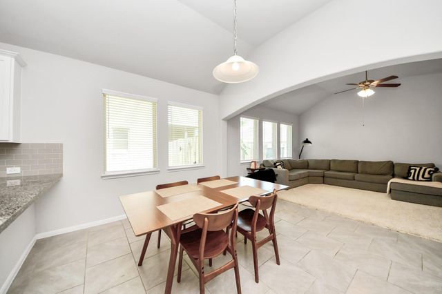 2819 Painted Sunrise Trail, Houston, TX 77045