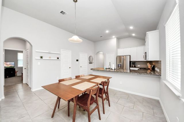 2819 Painted Sunrise Trail, Houston, TX 77045