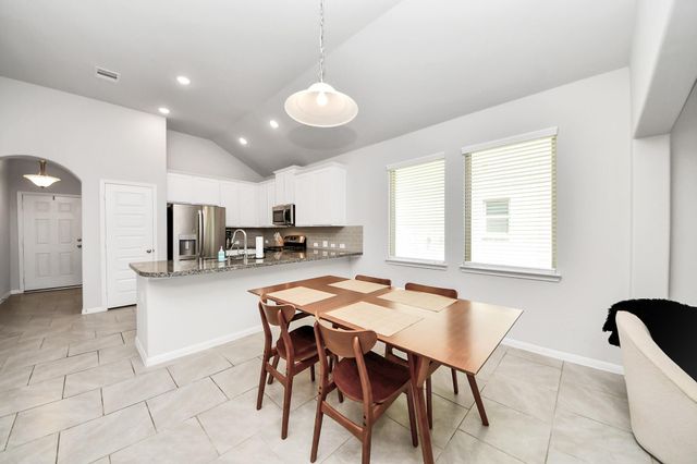 2819 Painted Sunrise Trail, Houston, TX 77045