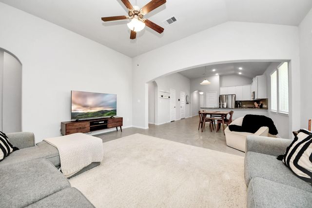 2819 Painted Sunrise Trail, Houston, TX 77045