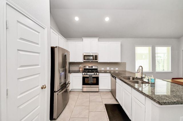 2819 Painted Sunrise Trail, Houston, TX 77045