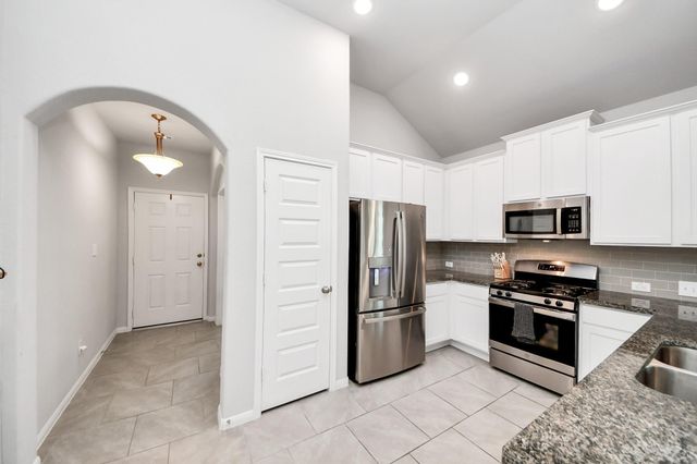 2819 Painted Sunrise Trail, Houston, TX 77045