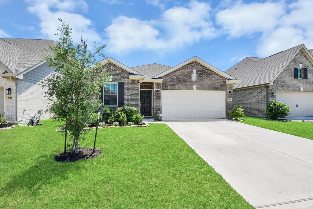 2819 Painted Sunrise Trail, Houston, TX 77045