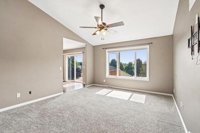 809 Brookstone Crest, Mount Horeb, WI 53572