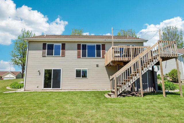 809 Brookstone Crest, Mount Horeb, WI 53572