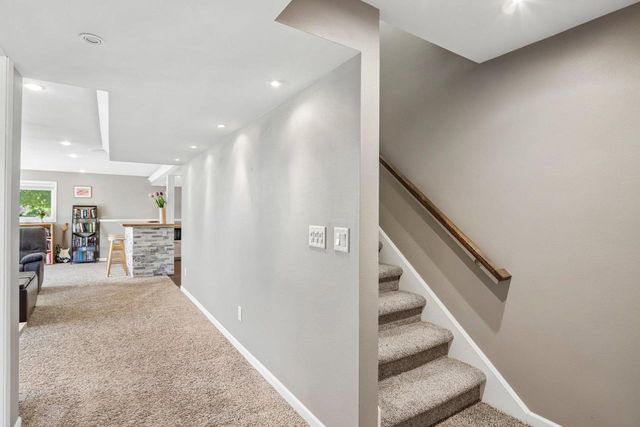 809 Brookstone Crest, Mount Horeb, WI 53572