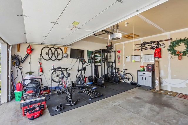 809 Brookstone Crest, Mount Horeb, WI 53572