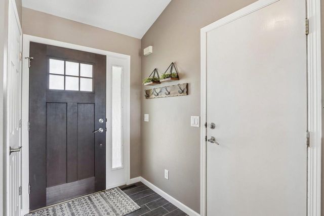 809 Brookstone Crest, Mount Horeb, WI 53572
