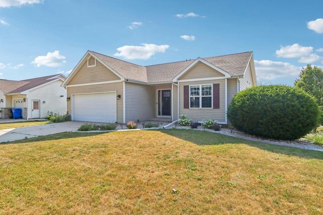 809 Brookstone Crest, Mount Horeb, WI 53572