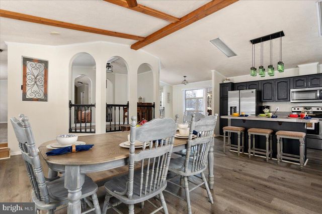 1501 S TIMBER RIDGE RD, Cross Junction, VA 22625