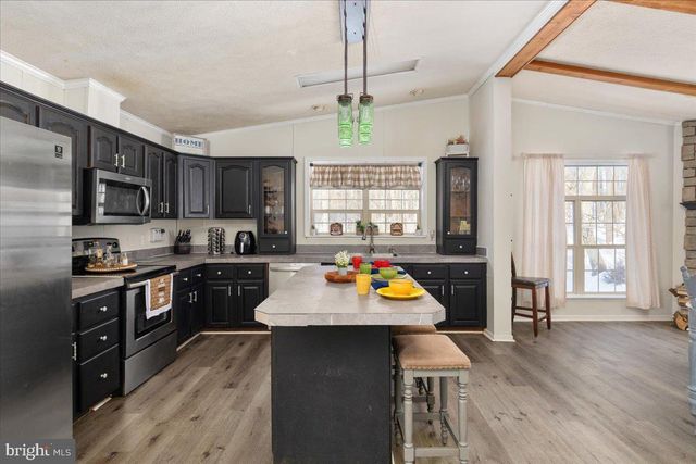 1501 S TIMBER RIDGE RD, Cross Junction, VA 22625