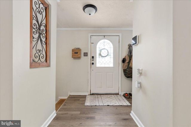 1501 S TIMBER RIDGE RD, Cross Junction, VA 22625