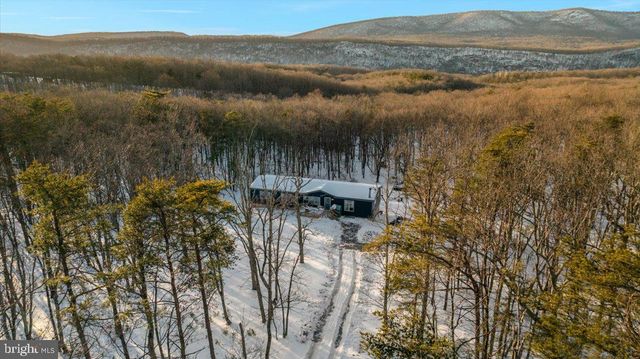 1501 S TIMBER RIDGE RD, Cross Junction, VA 22625