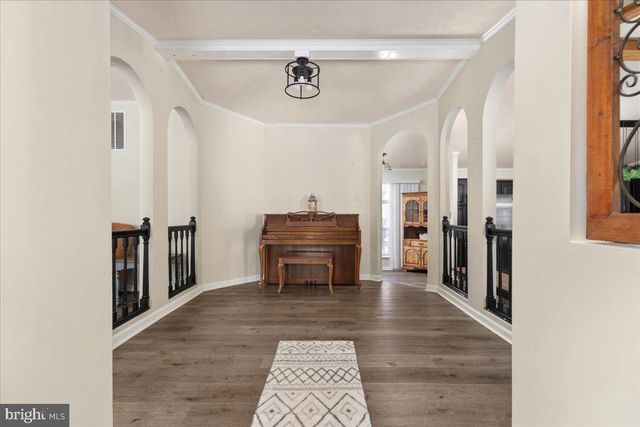 1501 S TIMBER RIDGE RD, Cross Junction, VA 22625