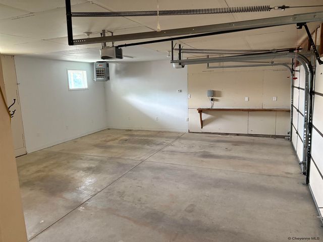 1356 LOOMIS ST, Wheatland, WY 82201