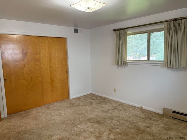 1356 LOOMIS ST, Wheatland, WY 82201