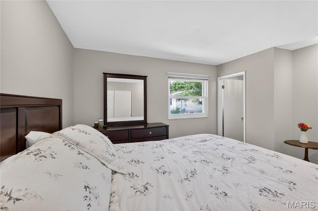 3417 Greiner Drive, St Charles, MO 63301