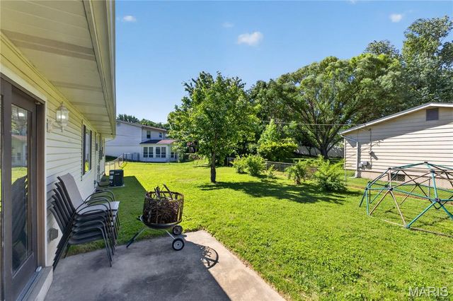 3417 Greiner Drive, St Charles, MO 63301