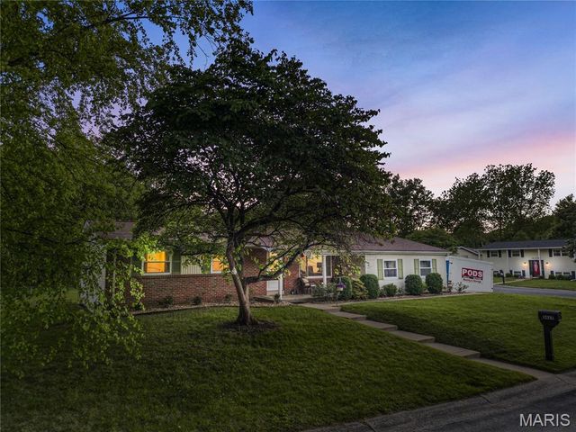 3417 Greiner Drive, St Charles, MO 63301