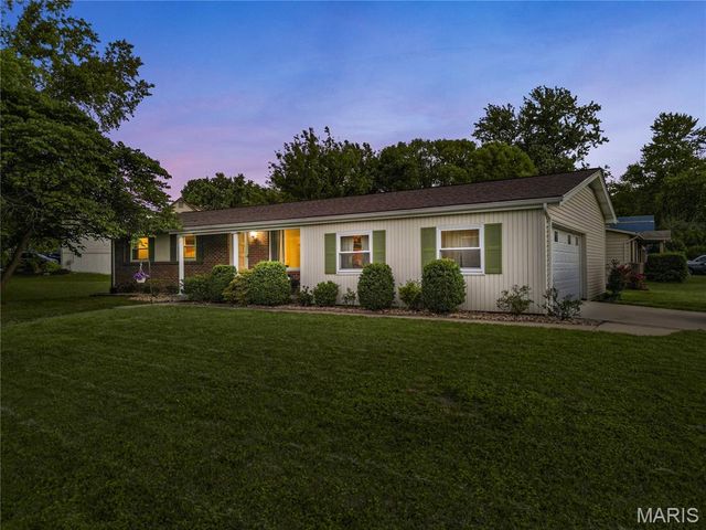 3417 Greiner Drive, St Charles, MO 63301