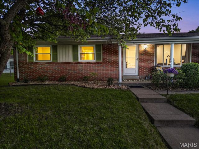 3417 Greiner Drive, St Charles, MO 63301