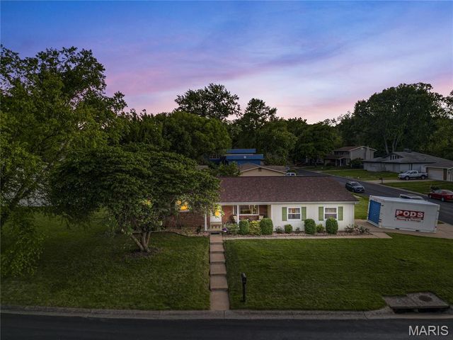 3417 Greiner Drive, St Charles, MO 63301
