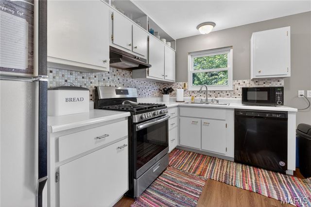 3417 Greiner Drive, St Charles, MO 63301