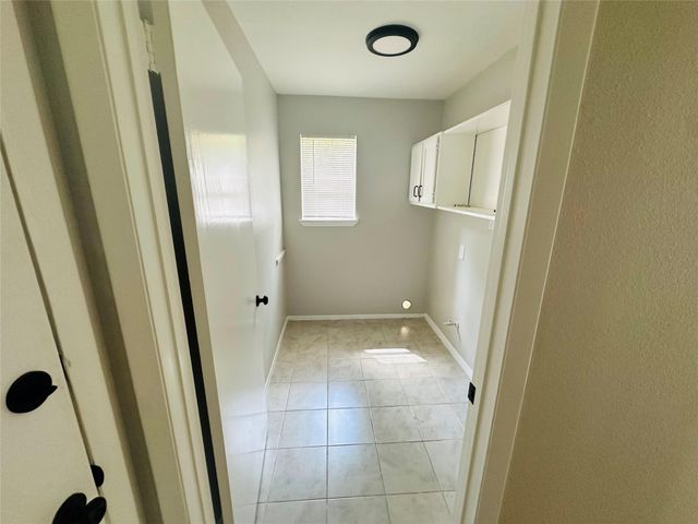 44 Yewleaf Road, The Woodlands, TX 77381