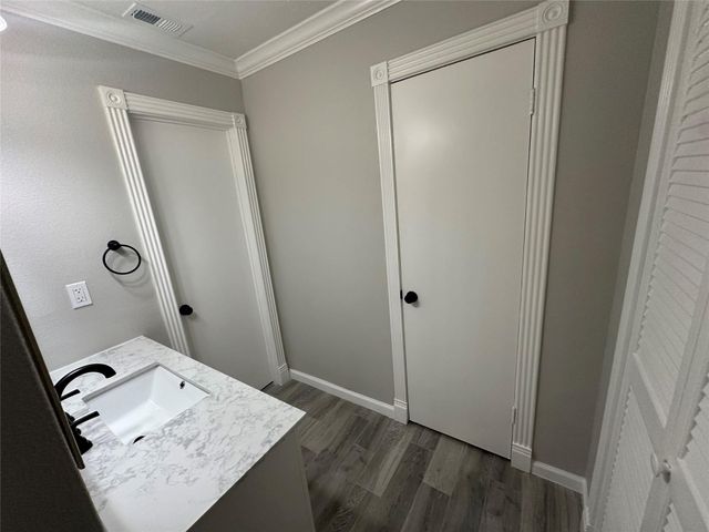44 Yewleaf Road, The Woodlands, TX 77381