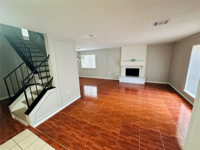 44 Yewleaf Road, The Woodlands, TX 77381
