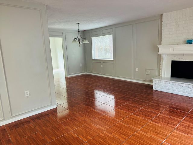 44 Yewleaf Road, The Woodlands, TX 77381