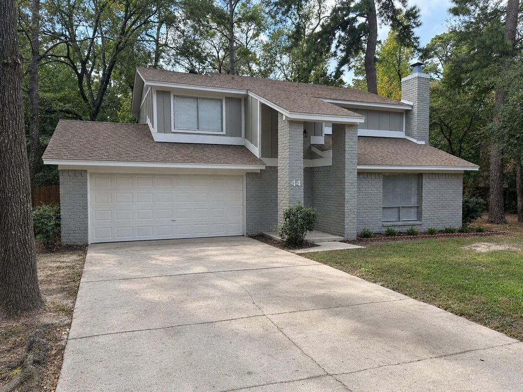 44 Yewleaf Road, The Woodlands, TX 77381