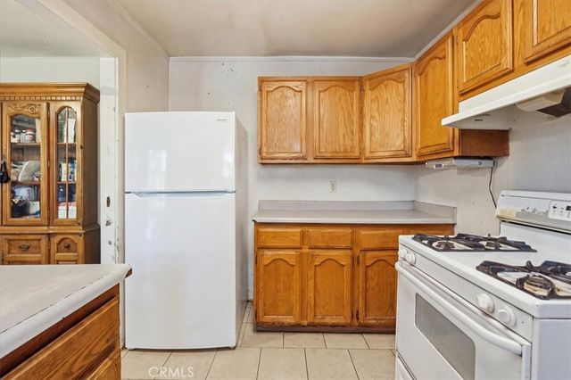 2821 N Hollister Avenue, Los Angeles, CA 90032