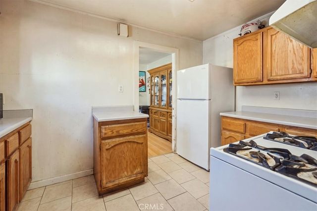 2821 N Hollister Avenue, Los Angeles, CA 90032