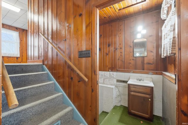 8780 W 600 S, Claypool, IN 46510