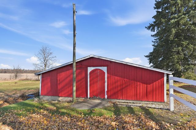 8780 W 600 S, Claypool, IN 46510