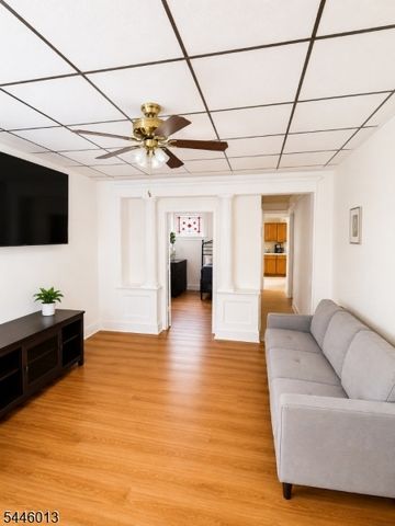 191 Kearney St, Paterson City, NJ 07522