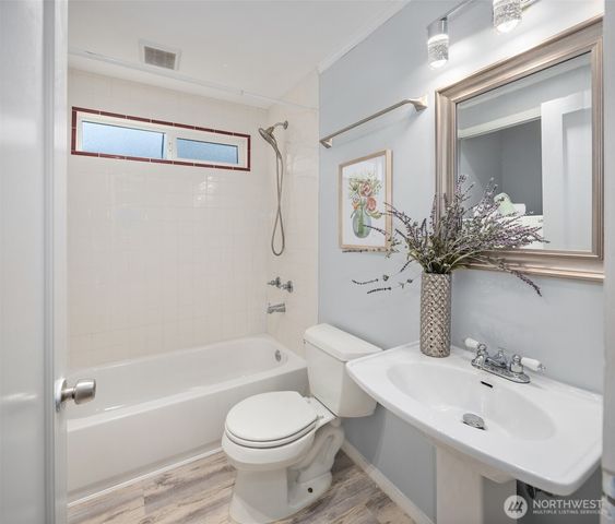 13308 125th Avenue NE, Kirkland, WA 98034