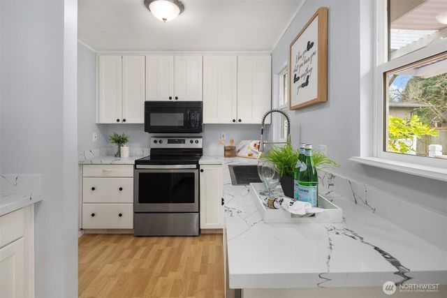 13308 125th Avenue NE, Kirkland, WA 98034