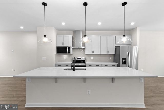 18032 ALICIA AVE, Dumfries, VA 22026
