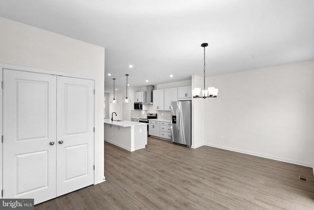 18032 ALICIA AVE, Dumfries, VA 22026